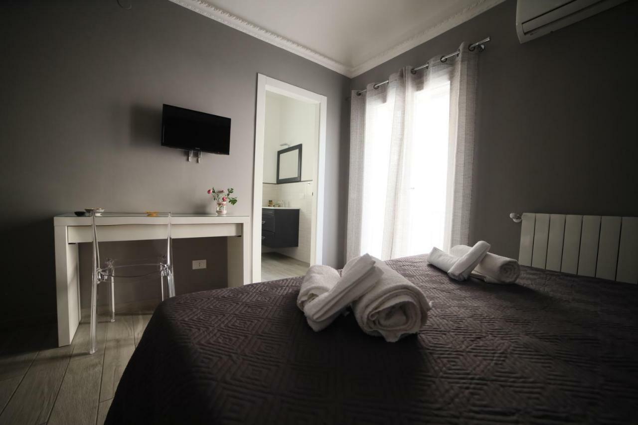 Cavour37 Rooms Palermo Esterno foto